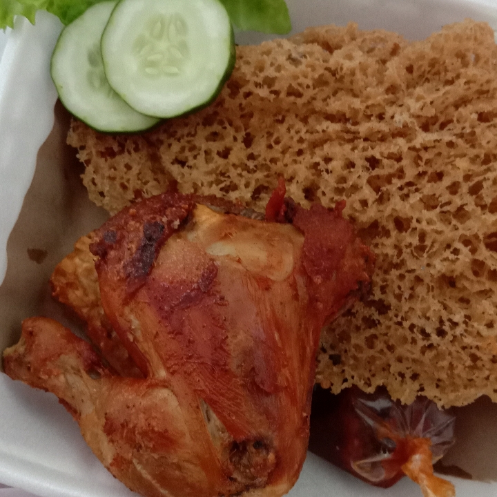 Paket  Ayam Kremes Porsi Puas