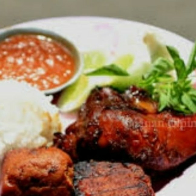 Paket Ayam Bakar Dada Ekstra Besar Nasi Tahu Tempe