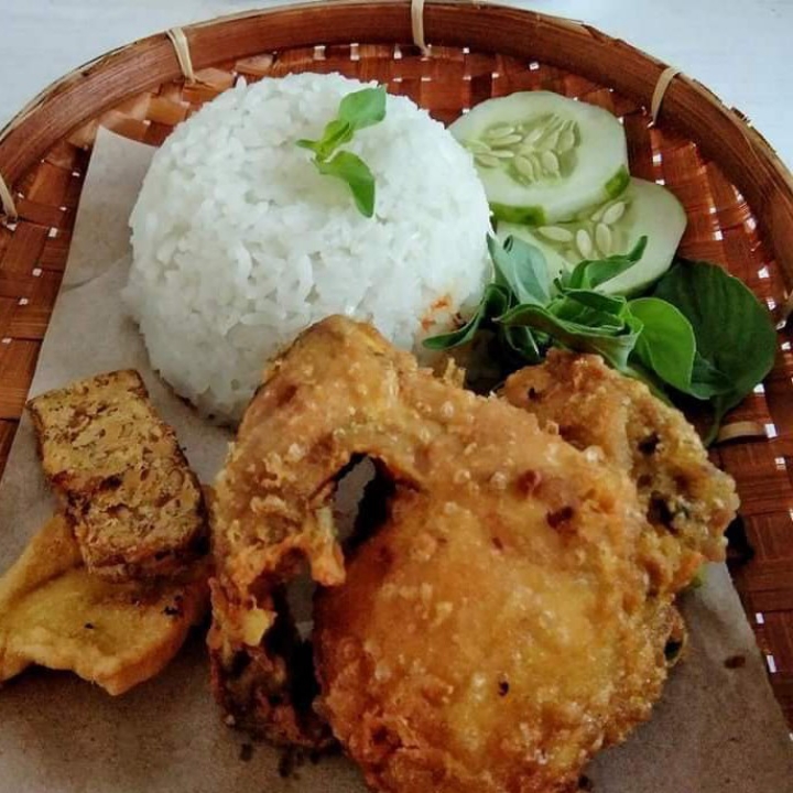 Paket Ayam Goreng 