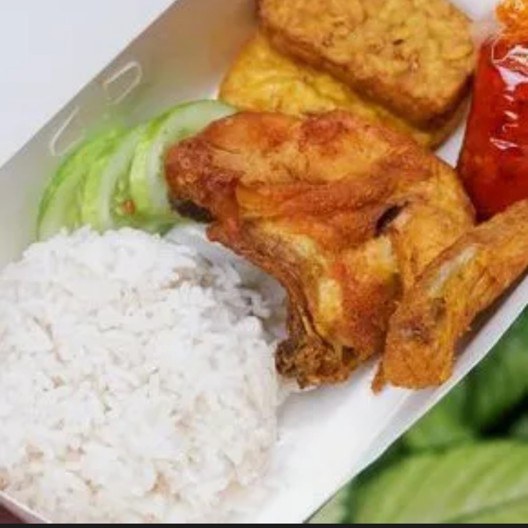 Paket Ayam Goreng Nasi