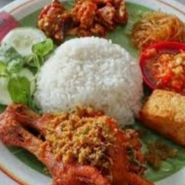 Paket Ayam Goreng Paha Besar Nasi Tahu Tempe