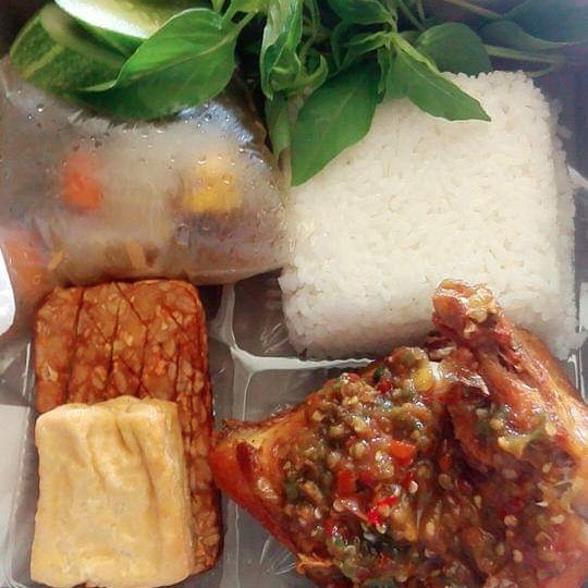 Paket Ayam Penyet Sambal Matah