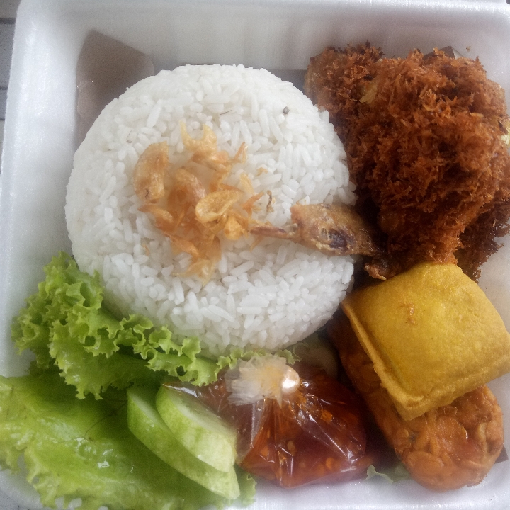Paket Ayam Serundeng
