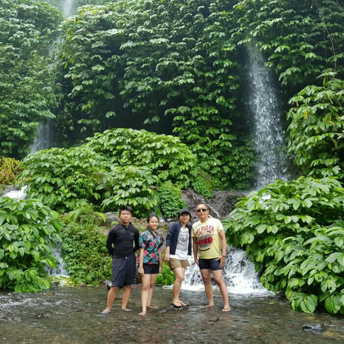 Paket Harian Waterfall Benang Stokel Benang Kelambu