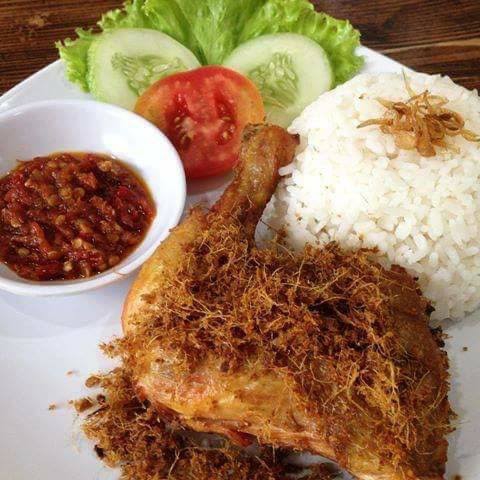 Paket Lalapan Ayam Kampung