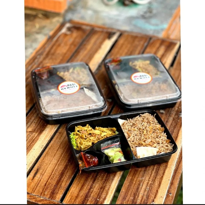 Paket Makan Keluarga