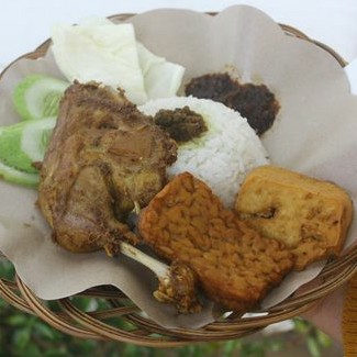 Paket Nasi  Pecel Bebek  Plus Tahu Tempe 