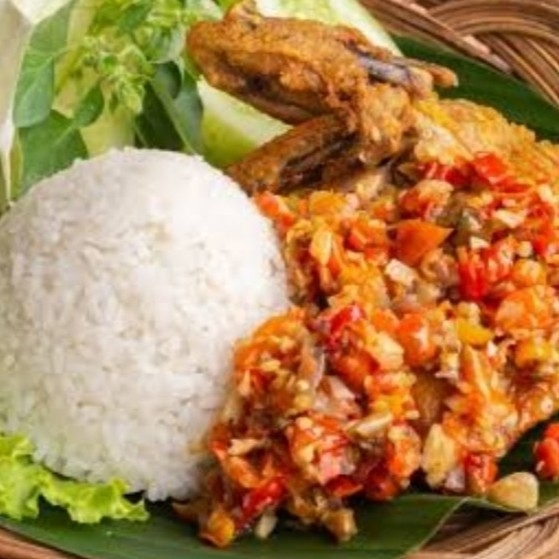 Paket Nasi Ayam Kampung Dada Mercon Pedas