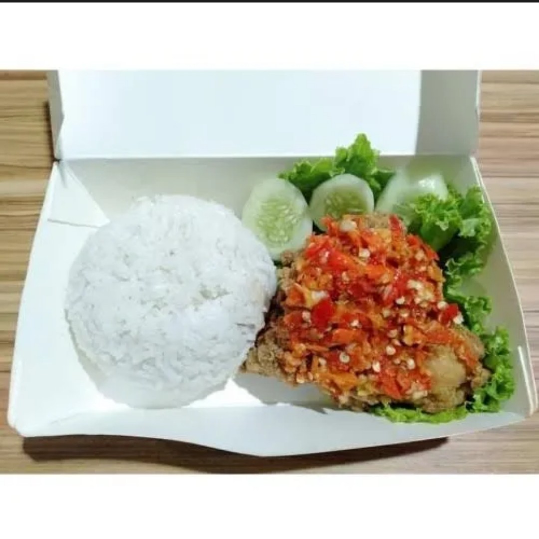 Paket Nasi Lalapan Ayam Geprek