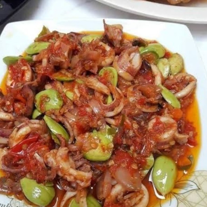 Paket Nasi Oseng Cumi Mercon Pete