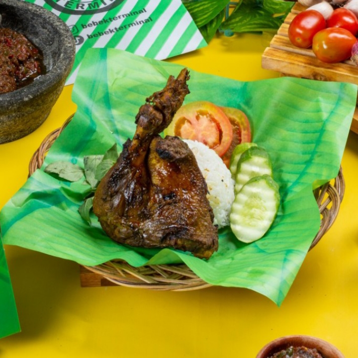 Paket Pool Bebek Bakar Madu