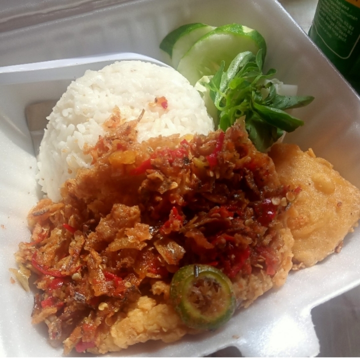 Paket Telur Geprek Sambel Bawang