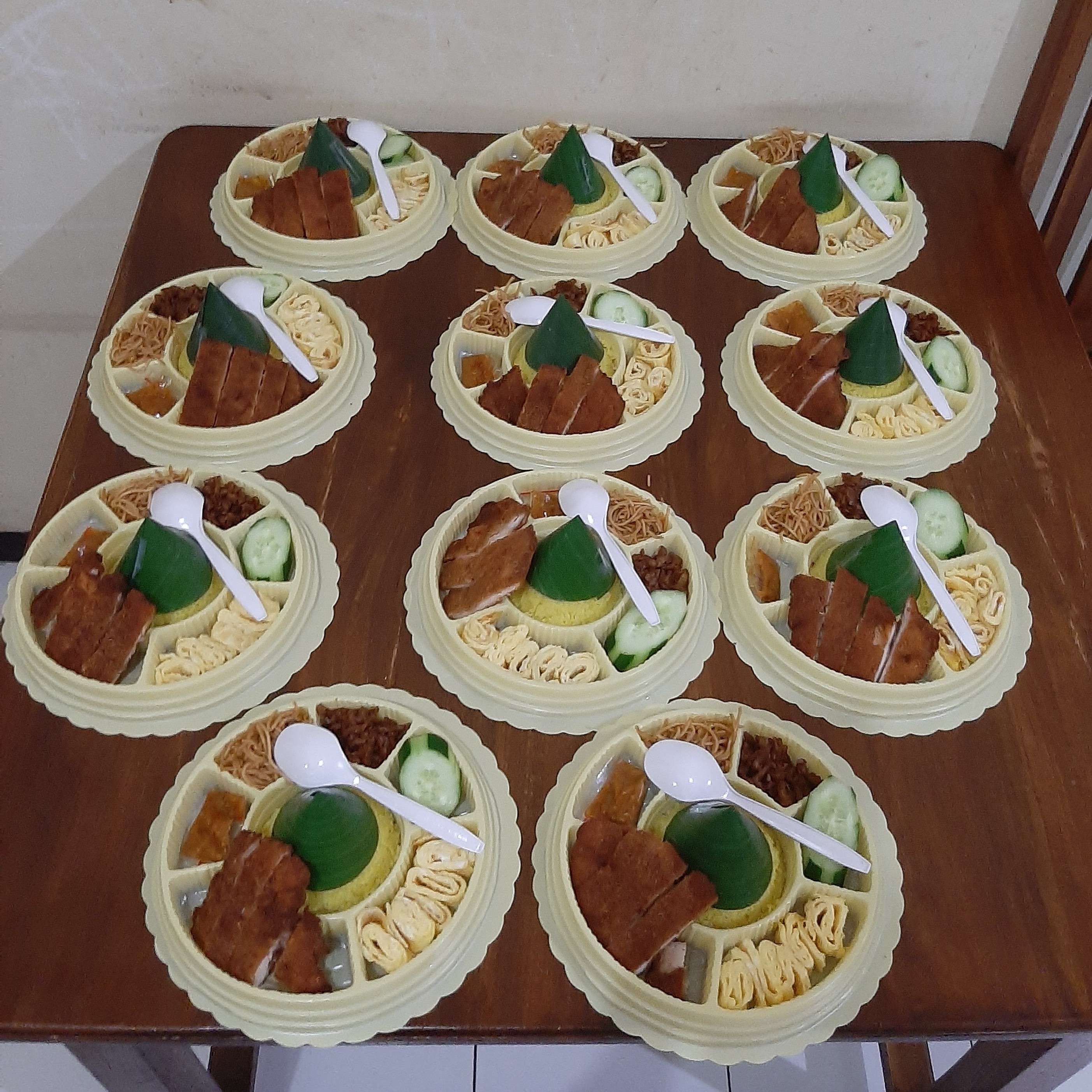 Paket Tumpeng Mini 11 Buah