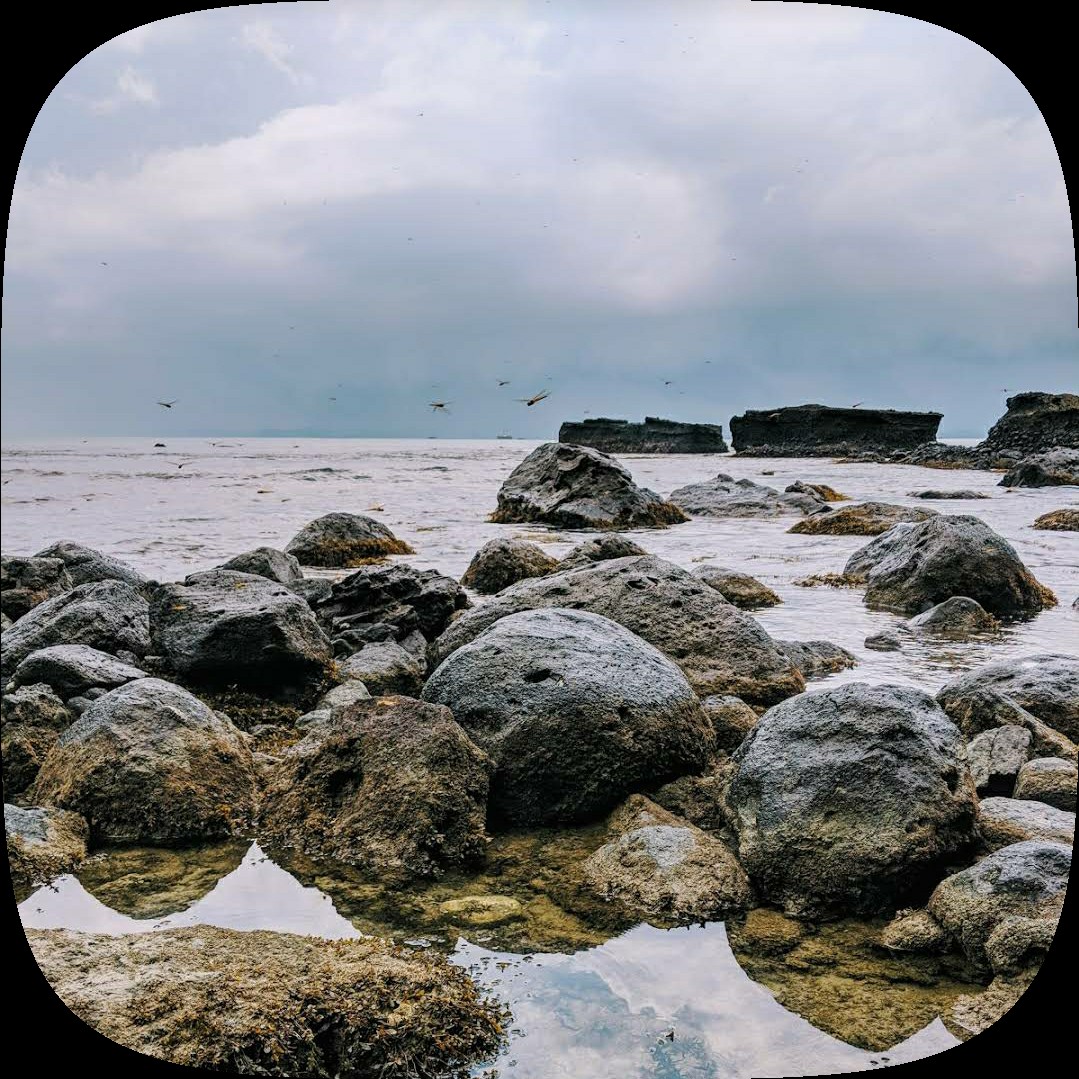 Pantai Guci Batu Kapal