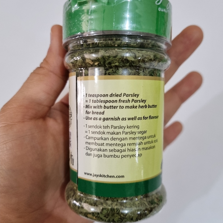 Parsley Flakes 2