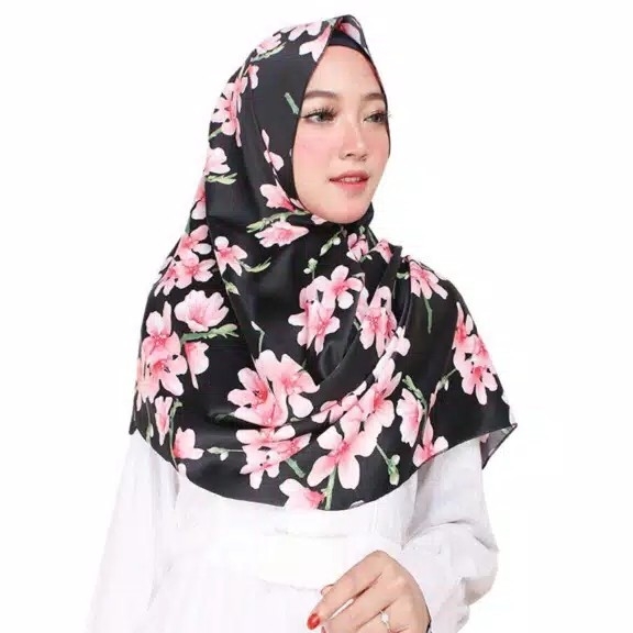 Pashmina Bunga Sakura - Kerudung Hitam