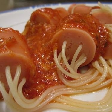 Pasta with sosis bolognese sauce