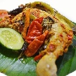Pecak dan pecel  Ayam  Ikan Lele Khas Sunda