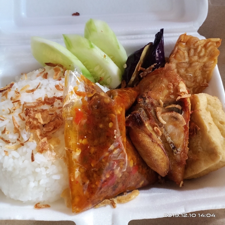 Pecel Ayam