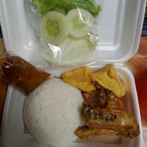 Nasi Pecel Ayam