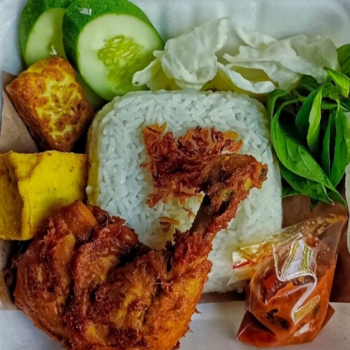 Pecel Ayam