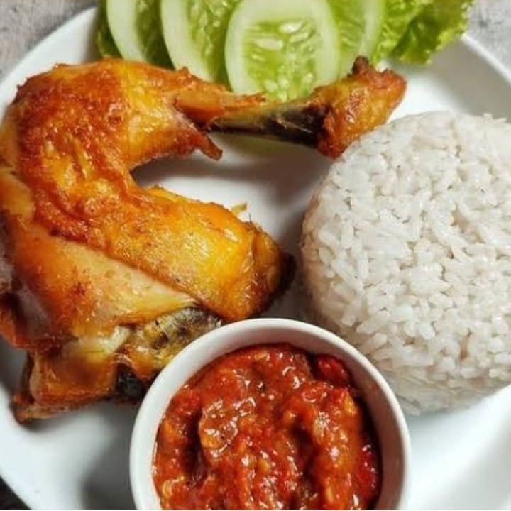 Pecel Ayam Goreng 