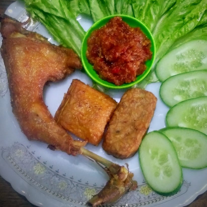 Pecel Ayam Kampung