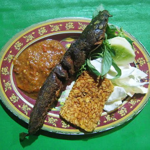 Pecel Lele