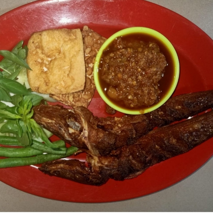 Pecel Lele