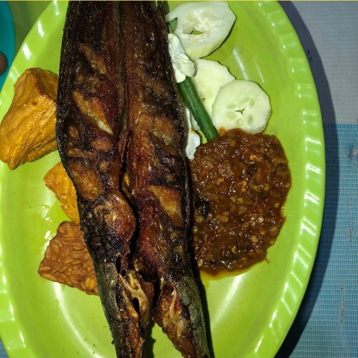 Pecel Lele