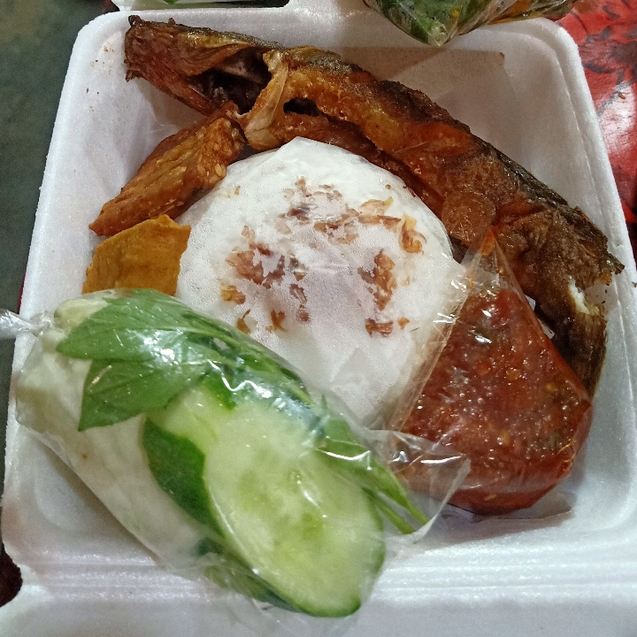Pecel Lele