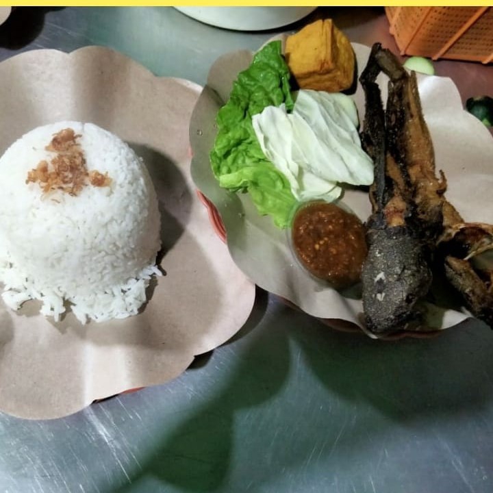 Pecel Lele Goreng 