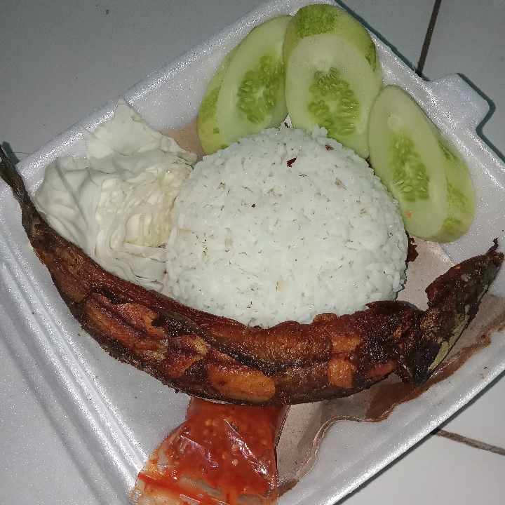 Pecel Lele Per Porsi