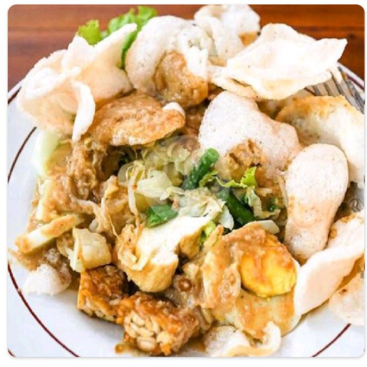 Pecel Lontong