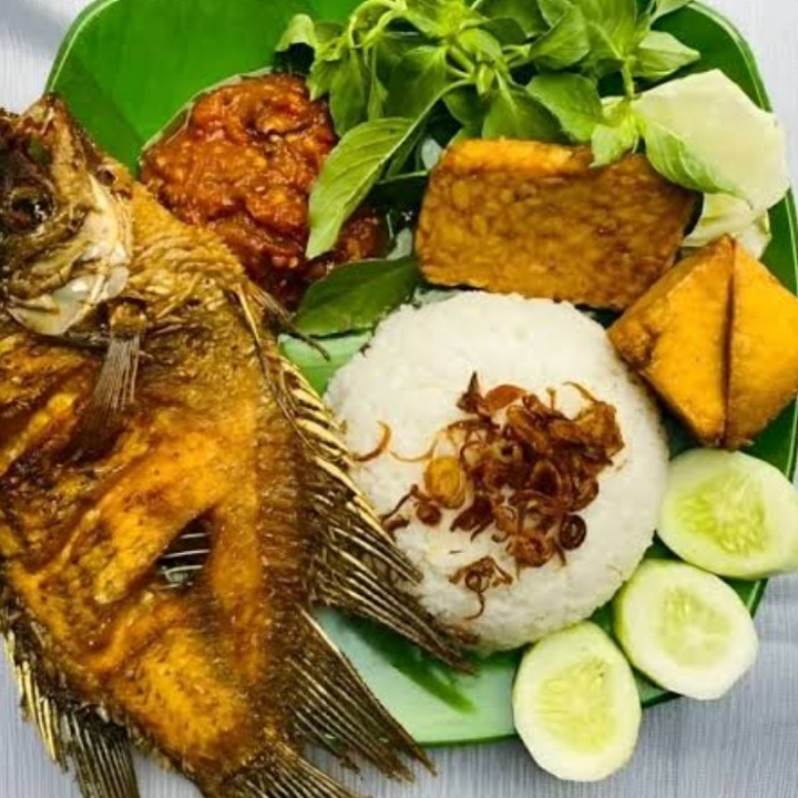 Pecel Nila