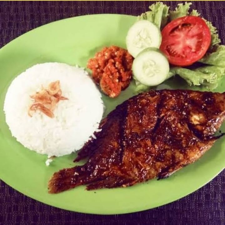 Pecel Nila Bakar 