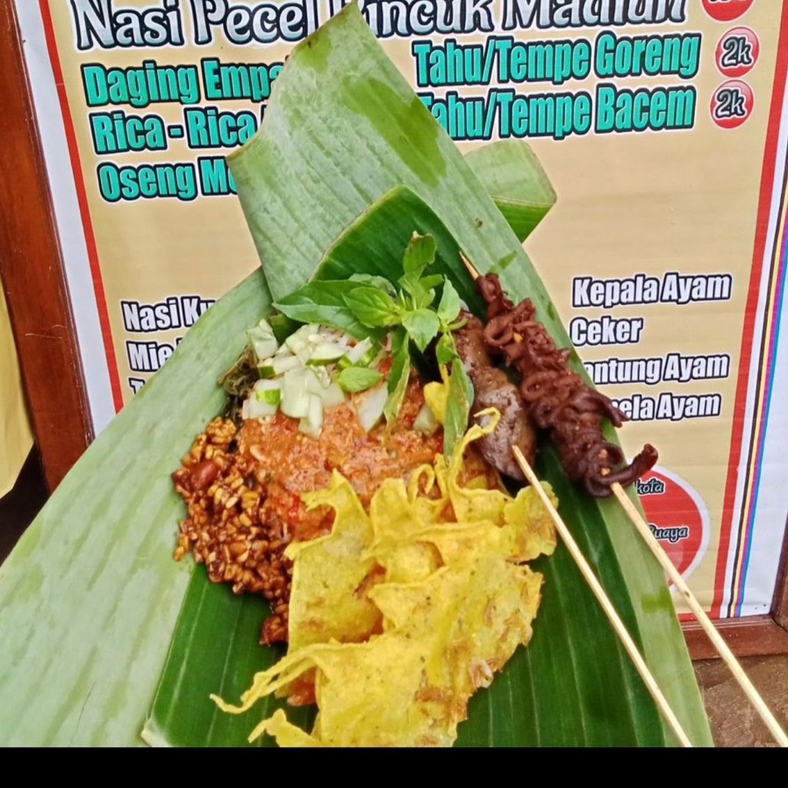 Pecel Pincuk Khas Madiun
