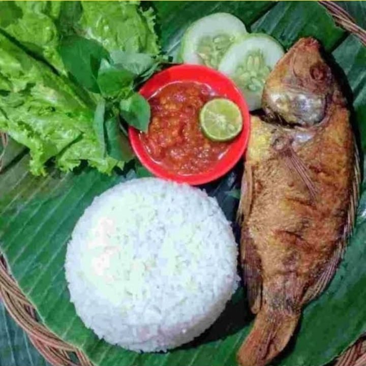Pecel nila Goreng