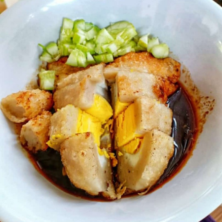 Pempek Kapal Selam Besar