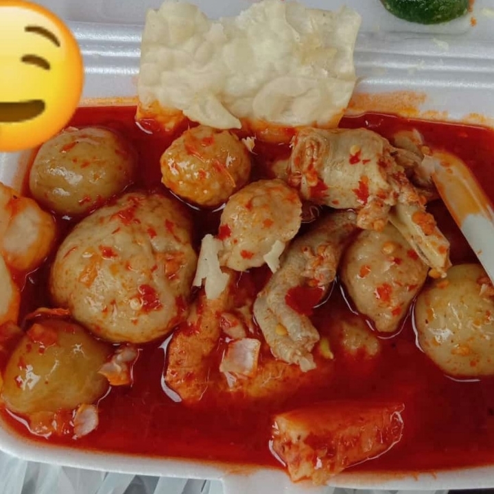 Pentol Kuah Komplit