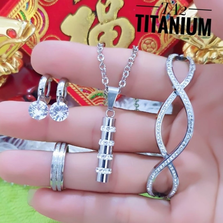 Perbiasan Titanium Xiuping Dan Permata Zircon 3