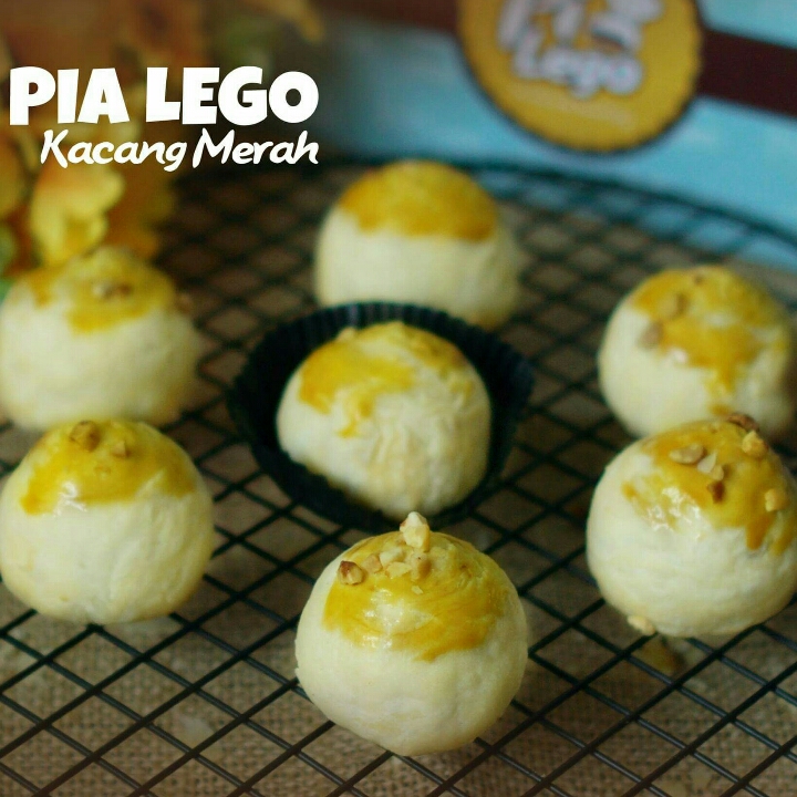 Pia Lego Kacang Merah