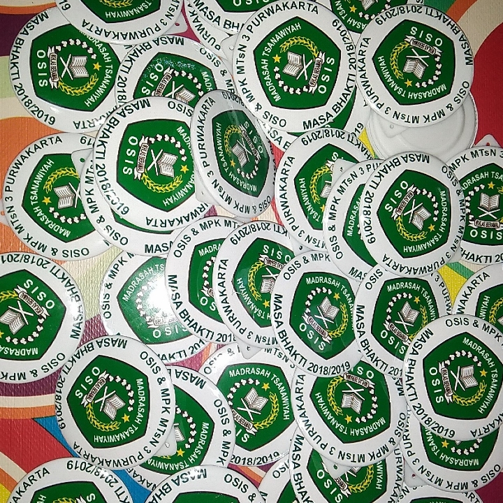 Pin-Bros ukuran 58mm