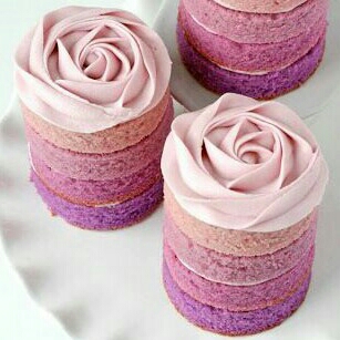 Pink Flower Mini Cake
