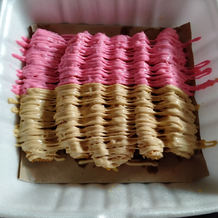 Pisang Pasir Lumer Strawberry - Tiramisu