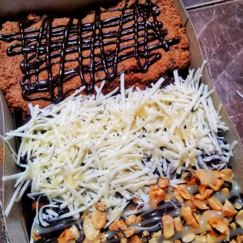 Pisang Samoy Kacang Keju Milo