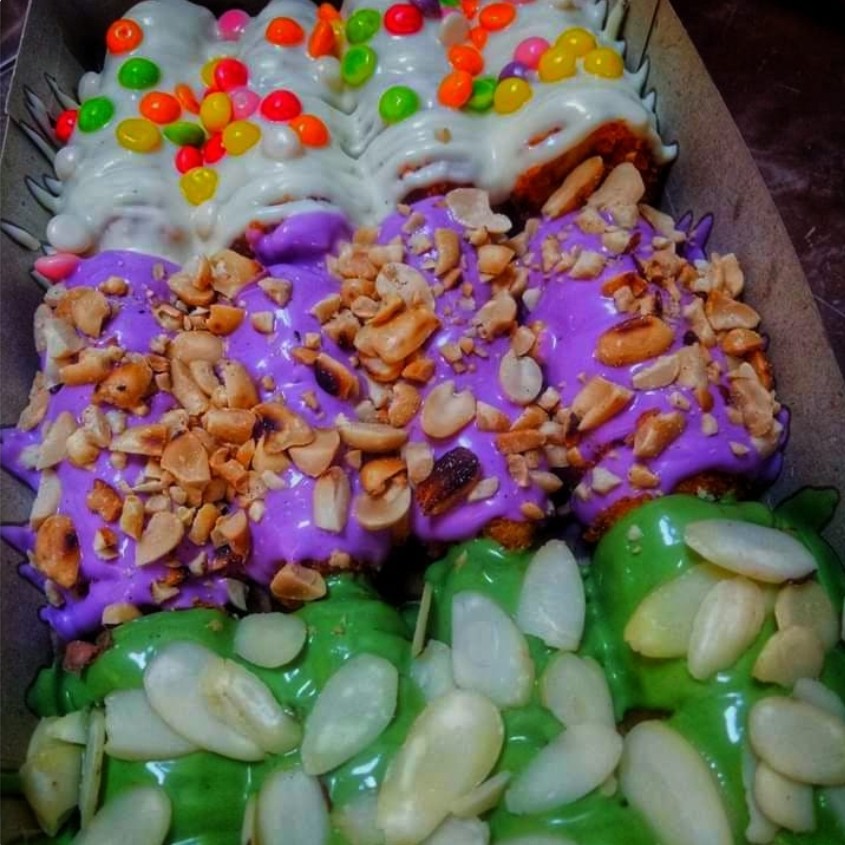 Pisang Vanila Cococips Taro Kacang Greantea Almond
