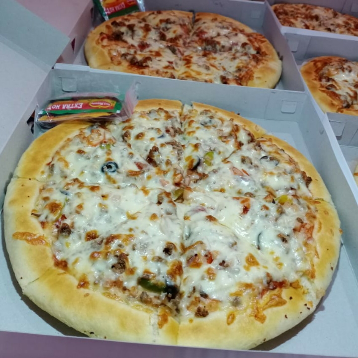 Pizza Beef Onion Small