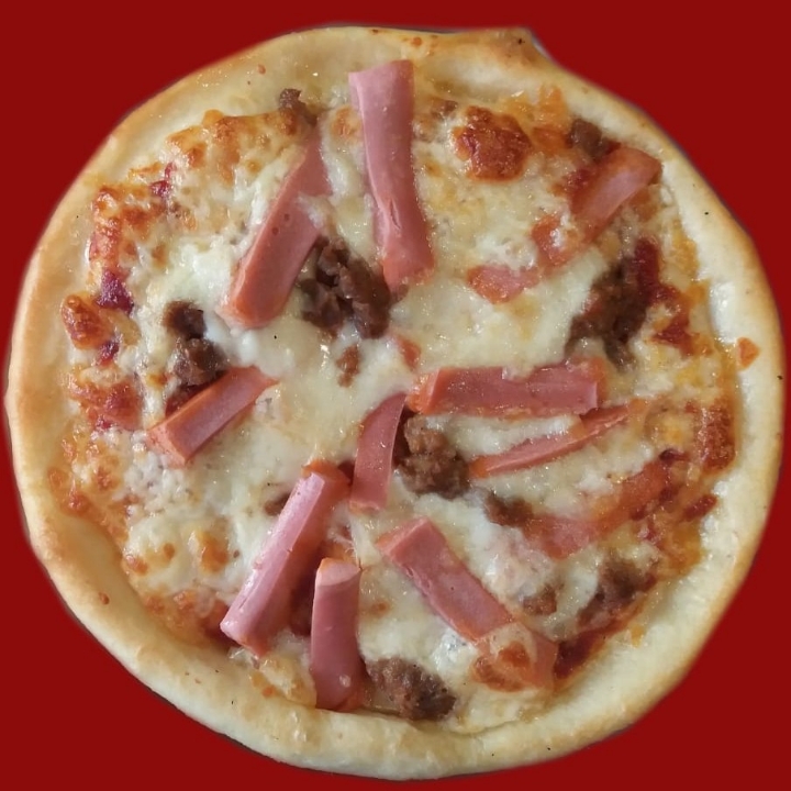 Pizza Deluxe Beef Pinggiran Double Cheese Ukuran Kecil 