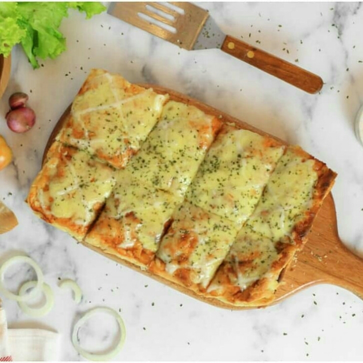 Pizza Mozarella Bantal - AJWAH